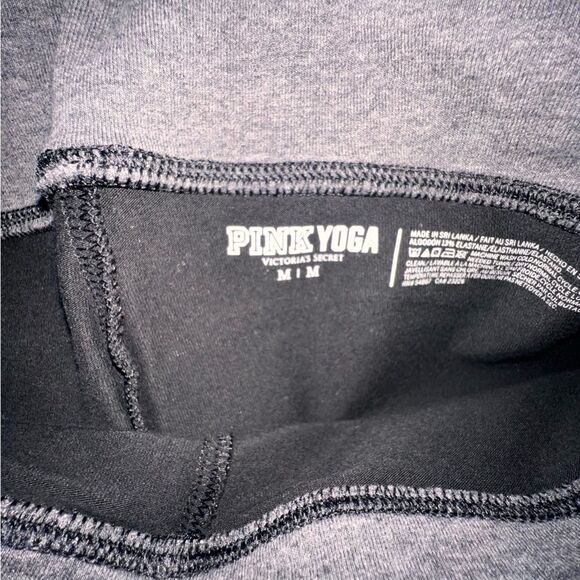 PINK Victoria’s Secret Yoga Leggings M Black Foldover Waistband Sequin Detail - Picture 4 of 4